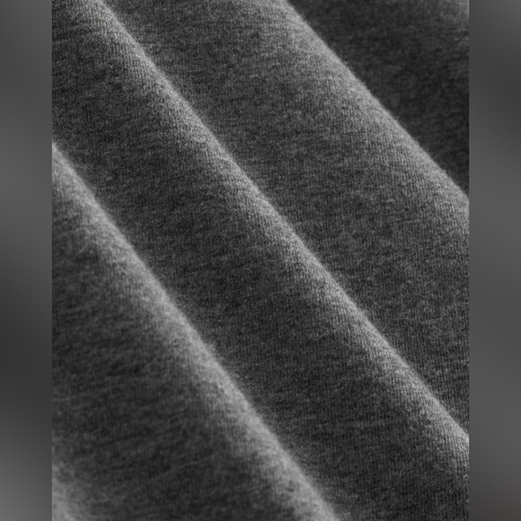 Everlane Men's Charcoal Gray The Essential Organic V-Neck Tee Size Large - Picture 5 of 12